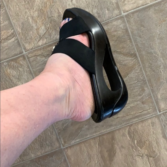 Sandals - Picture 12 of 12